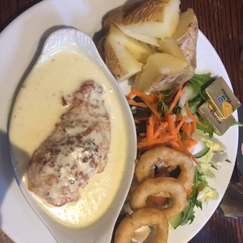 Bulls Head - Stilton chicken - delish !!! - Pubs Near Me - Swadlincote, DBY