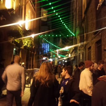 Sweeney's Bar - Pubs Near Me - Dublin, D