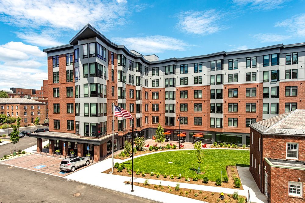 BRIGHTON MARINE Updated September 2024 15 Reviews 77 Warren St