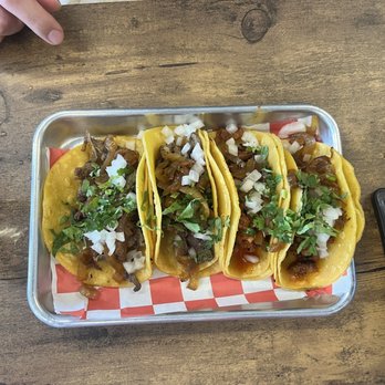 El Tako Nako - Tacos - Mexican Near Me - Charlottesville, Virginia El Tako Nako - Tacos - Mexican Near Me - Charlottesville, Virginia