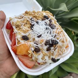 La Fruta Feliz - Bionicos. $8 soooo gooood!
