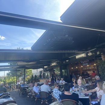 Stone Bar & Kitchen - Patio Seating Area - Sports Bars Near Me - Columbus, Ohio Stone Bar & Kitchen - Patio Seating Area - Sports Bars Near Me - Columbus, Ohio