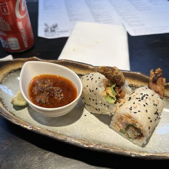Yoshitomo - Soft shell crab roll - Sushi Bars Near Me - Omaha, Nebraska