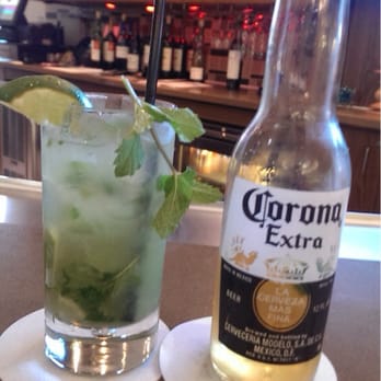 SpringHill Suites by Marriott Houston Intercontinental Airport - Enjoying drinks in the lounge. - Hotels Near Me - Houston, Texas