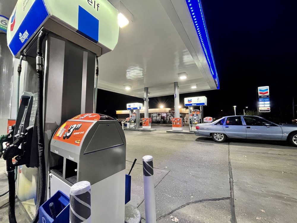 CHEVRON Updated September 2024 1502 S Meridian, Puyallup