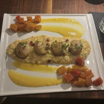 Rusconi's American Kitchen - Scallops with risotto and beets - American Near Me - Phoenix, Arizona