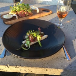 Bistro V