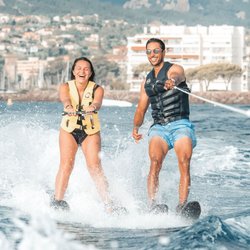 Beluga Watersport - Ski nautique Mandelieu - Plage du Robinson