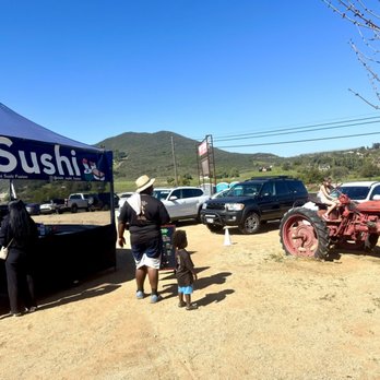 Kenny's Strawberry Farm - Fruits & Veggies Near Me - Fallbrook, California