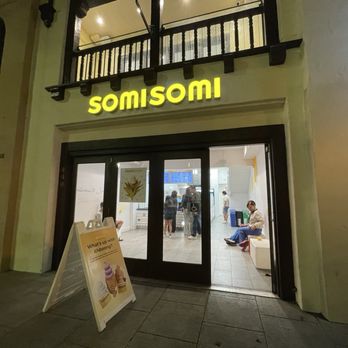 Somisomi - Outside - Desserts Near Me - Palo Alto, California