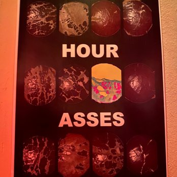 Idle Hour - Art - Dive Bars Near Me - Baltimore, Maryland
