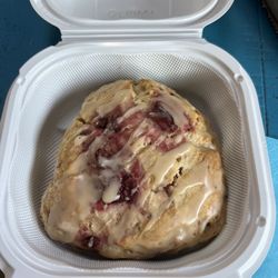 Java Dream Coffee & Gelato - Strawberry scone