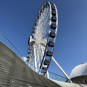 Navy Pier - Landmarks & Historical Buildings Near Me - Chicago, Illinois Navy Pier - Landmarks & Historical Buildings Near Me - Chicago, Illinois