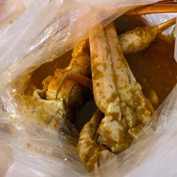 Crab Pub - Combo #4: 1 king crab leg, 1 cluster of snow crab (1/2lb shrimp not pictured) - Seafood Near Me - Oceanside, California