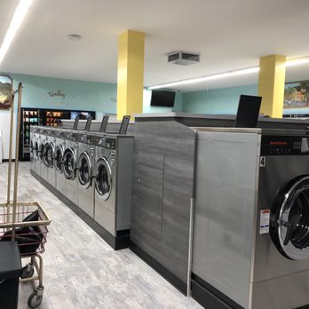 Clean Bubbles Laundromat - New interior look (brighter and bubbly!!) - Laundromat Near Me - South Pasadena, California