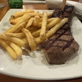 Sizzler - 8oz Tri-Tip Sirloin (8 oz) - Seafood Near Me - Los Angeles, California Sizzler - 8oz Tri-Tip Sirloin (8 oz) - Seafood Near Me - Los Angeles, California