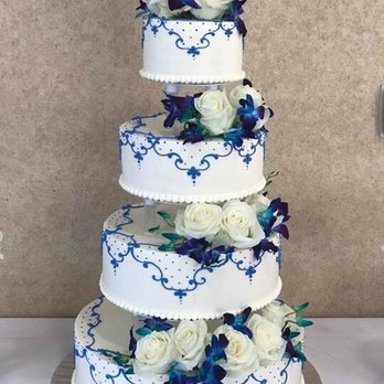 Dream Flowers - She even provided flowers for our cake. Thank you Lana! - Florists Near Me - San Leandro, California Dream Flowers - She even provided flowers for our cake. Thank you Lana! - Florists Near Me - San Leandro, California
