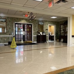 Conway Lakes Health & Rehabilitation Center - Very clean inside
