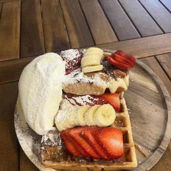 Waffle and Berry - Waffles Near Me - Honolulu, Hawaii Waffle and Berry - Waffles Near Me - Honolulu, Hawaii
