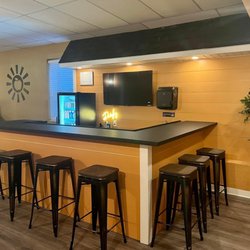 Bad Apple Bronzing Bar - Bar Area