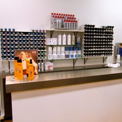 Head Rush Salon - The Color Bar.