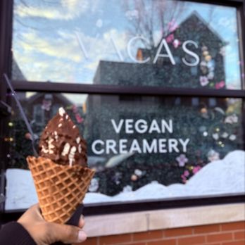 Vaca's Creamery - Waffle cone, vanilla, chocolate shell - Ice Cream & Frozen Yogurt Near Me - Chicago, Illinois Vaca's Creamery - Waffle cone, vanilla, chocolate shell - Ice Cream & Frozen Yogurt Near Me - Chicago, Illinois