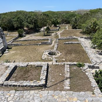 Sergios Tours - Mayan ruins - that hole was their "fridge" - Historical Tours Near Me - Progreso, YUC Sergios Tours - Mayan ruins - that hole was their "fridge" - Historical Tours Near Me - Progreso, YUC