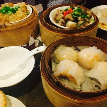 Elbow River Casino - Steamed Spare Rib in Black Bean Sauce 豉汁蒸排骨; Steamed Shrimp Dumpling 晶瑩蝦餃皇;  Seafood and Meat rolls In Oyster Sauce 蠔皇鮮竹卷; Baked Egg Tart 蛋挞 - Casinos Near Me - Calgary, Alberta