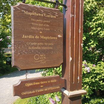Maplelawn Garden - Signage - Parks Near Me - Ottawa, Ontario