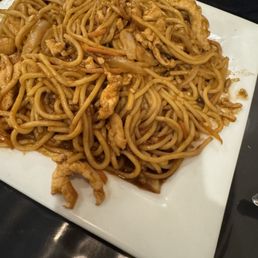 Spicy chicken lo mein Spicy chicken lo mein