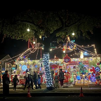 Norton’s Winter Wonderland - Main attraction on this block - Holiday Decorations Near Me - Burbank, California Norton’s Winter Wonderland - Main attraction on this block - Holiday Decorations Near Me - Burbank, California