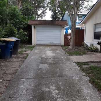 Clean Vibes Pressure Washing - Before - Pressure Washers Near Me