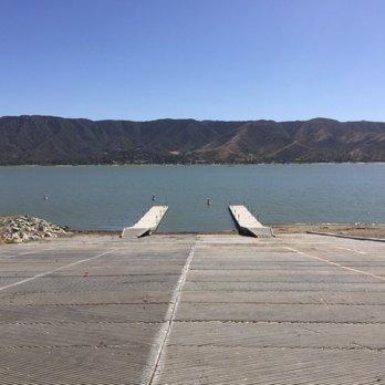 Lake Elsinore - Empty launch - Lakes Near Me - Lake Elsinore, California
