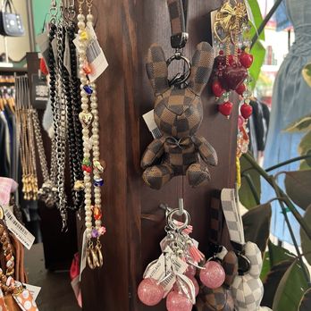 Wasteland - Used, Vintage & Consignment Near Me - San Francisco, California Wasteland - Used, Vintage & Consignment Near Me - San Francisco, California