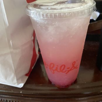 Chick-fil-A - This is a Dragon fruit lemonade with no ice requested.clearly they didn't read the sticker they placed On top of the cup. - Fast Food Near Me - Simpsonville, South Carolina Chick-fil-A - This is a Dragon fruit lemonade with no ice requested.clearly they didn't read the sticker they placed On top of the cup. - Fast Food Near Me - Simpsonville, South Carolina