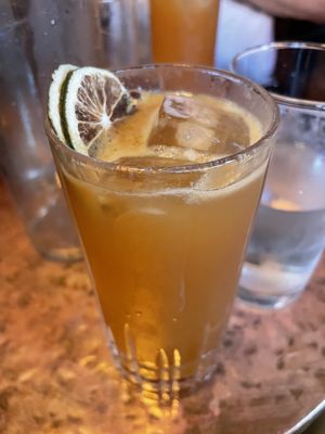 Honeycomb Hi-Fi Listening Bar by null