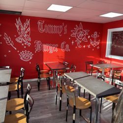 Tommy's Burger Co - Dining area