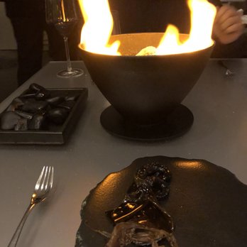 Alinea - New American Near Me - Chicago, Illinois
