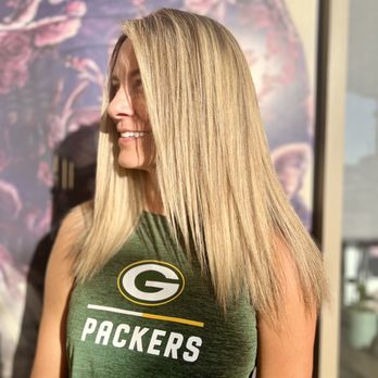 True Aveda Salon - Wow! Maryam was awesome, efficient and gave me a beautiful head of highlights. I can't wait to come back for her to cut my hair. - Hair Extensions Near Me - Las Vegas, Nevada