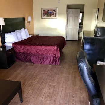 Quality Inn - King bed room... - Hotels Near Me - Brownsville, Texas Quality Inn - King bed room... - Hotels Near Me - Brownsville, Texas