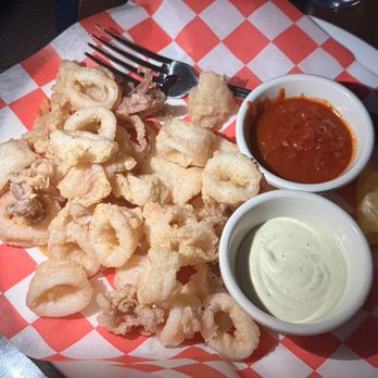 Maurizio's on the Water - Fried Calamari - Italian Near Me - Beechhurst, New York