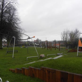 Hillsfield Park - Hillsfield Park playground - Playgrounds Near Me - Bristol, BST
