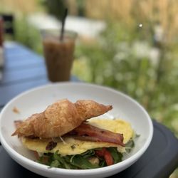 Farine Bakery & Cafe - Breakfast Sandwich