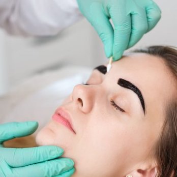 High Gloss Salon - Eyebrows Tinting - Eyelash Service Near Me - Union, Kentucky High Gloss Salon - Eyebrows Tinting - Eyelash Service Near Me - Union, Kentucky
