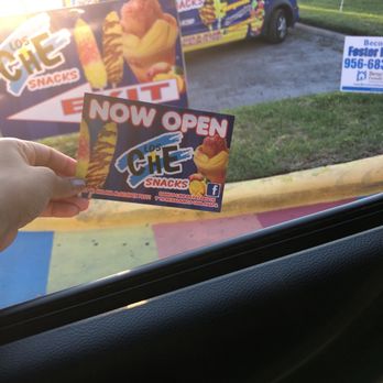 Los Che Snack - I found this place because of yelp, so I figured i might give it a try! So excited! I ordered corn, with a cup of mangos. - Shaved Ice Near Me - McAllen, Texas