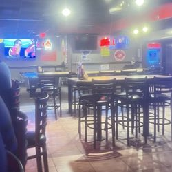 Redbirds Sports Bar And Grill