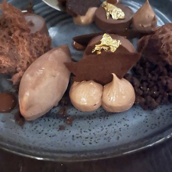 LOUIX LOUIS - Chocolate textures - Cocktail Bars Near Me - Toronto, Ontario LOUIX LOUIS - Chocolate textures - Cocktail Bars Near Me - Toronto, Ontario