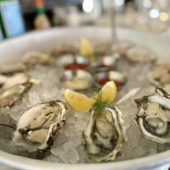 Ten Twenty Post Oyster Bar & Bistro - Oysters and Littleneck Clams - Wine Bars Near Me - Darien, Connecticut Ten Twenty Post Oyster Bar & Bistro - Oysters and Littleneck Clams - Wine Bars Near Me - Darien, Connecticut