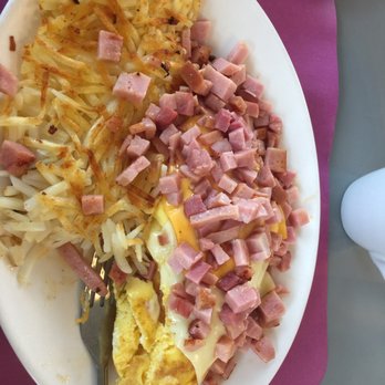 Donna Kaye's Cafe - Ham and cheese omelette - American Near Me - Bakersfield, California Donna Kaye's Cafe - Ham and cheese omelette - American Near Me - Bakersfield, California