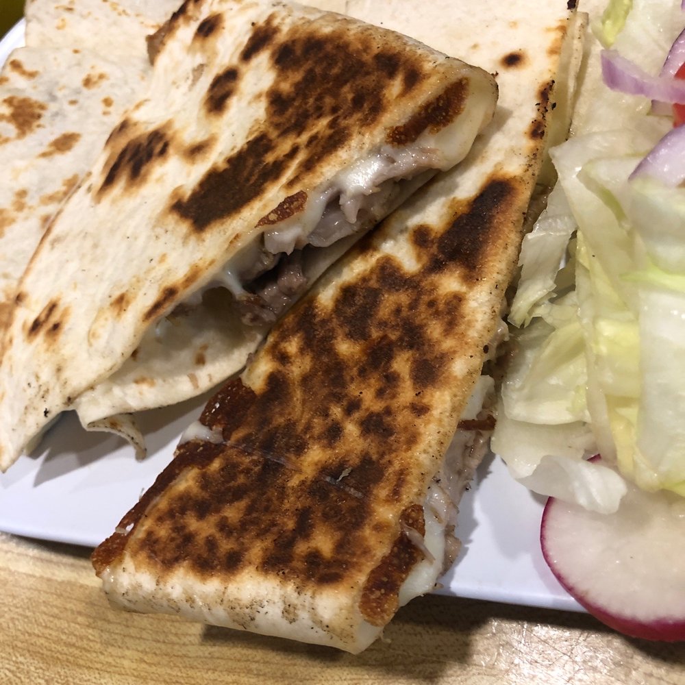 Quesidilla carnita